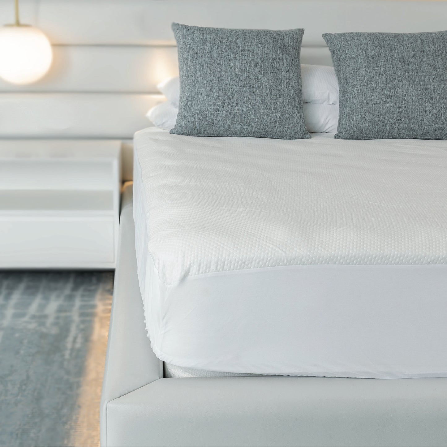 VOLUME Fitted Mattress Protector made with TENCEL™ Lyocell Fibers