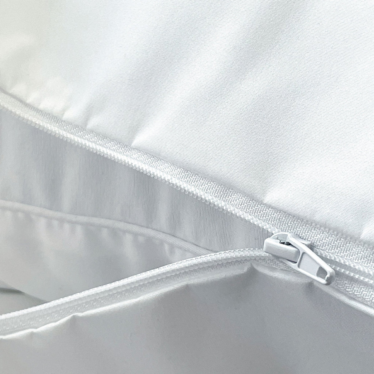 Luxury Pillow Protector – 2 Pack